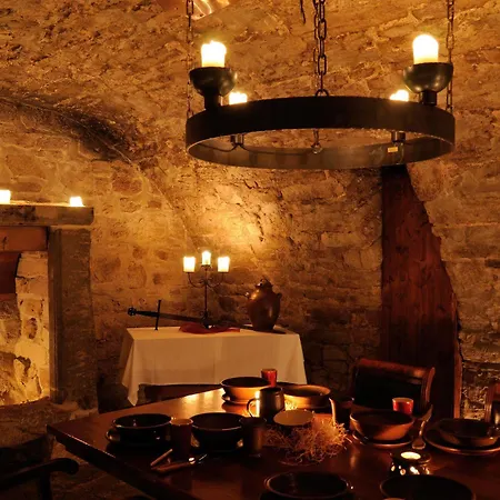 Hotel Burg Edelhof 4*