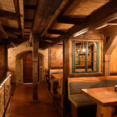 Hotel Burg Edelhof Grossliebringen