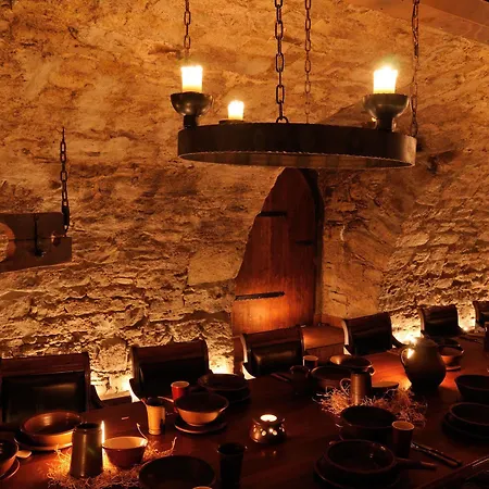 Hotel Burg Edelhof 4*